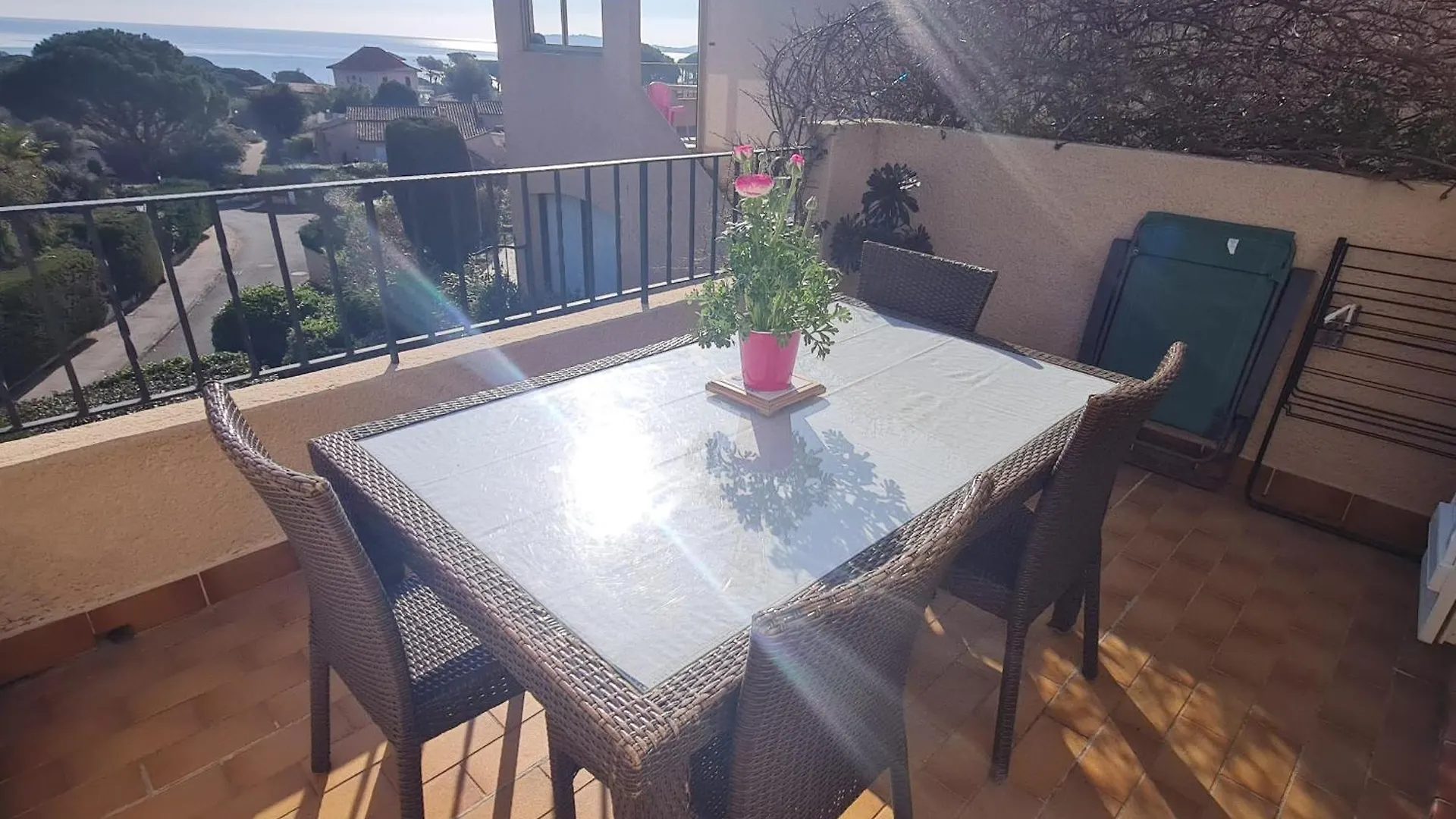 Appartement 3 Pieces Avec Balcon Et Acces Plage A Sainte-Maxime - Fr-1-780-55 Apartment