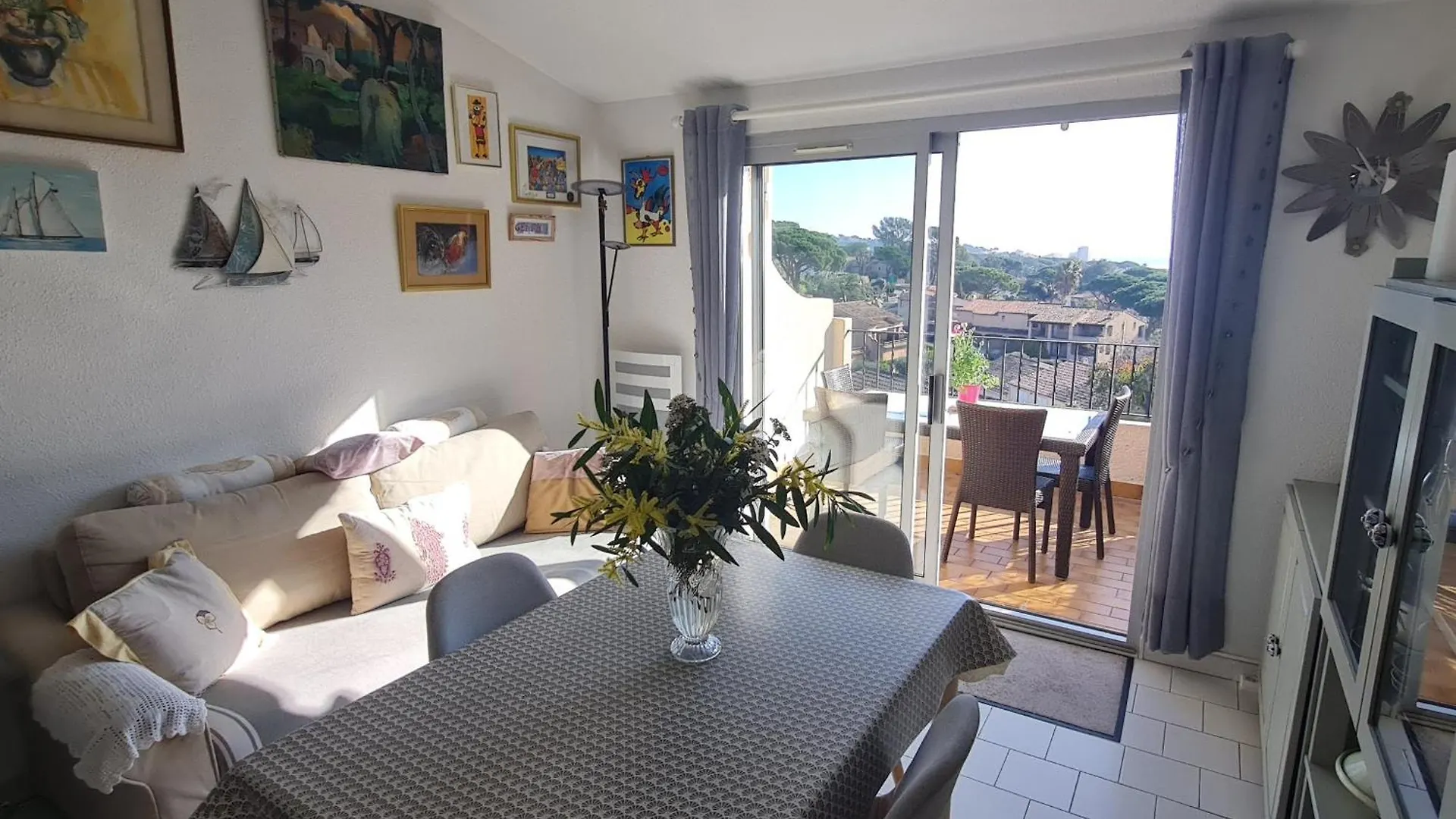 Appartement 3 Pieces Avec Balcon Et Acces Plage A Sainte-Maxime - Fr-1-780-55 France